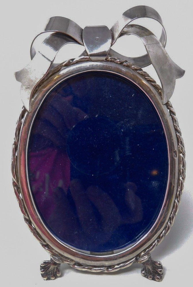 Egyptian Oval Photo Frame 90% Solid Silver 88 Grams