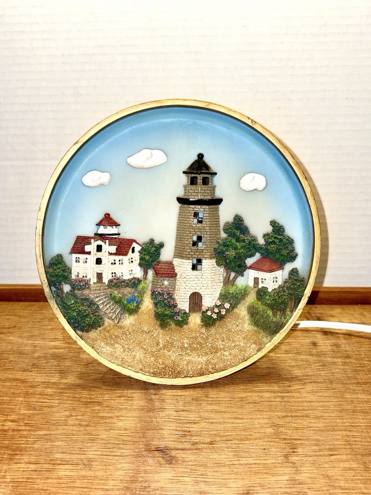 VINTAGE 3 DIMENSIONAL LIGHTHOUSE LIGHTED PLATE NIGHTLIGHT LAMP