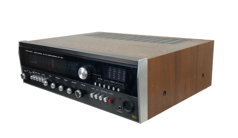 Vintage Realistic STA-200 Black Face Stereo Receiver Powers On Untested