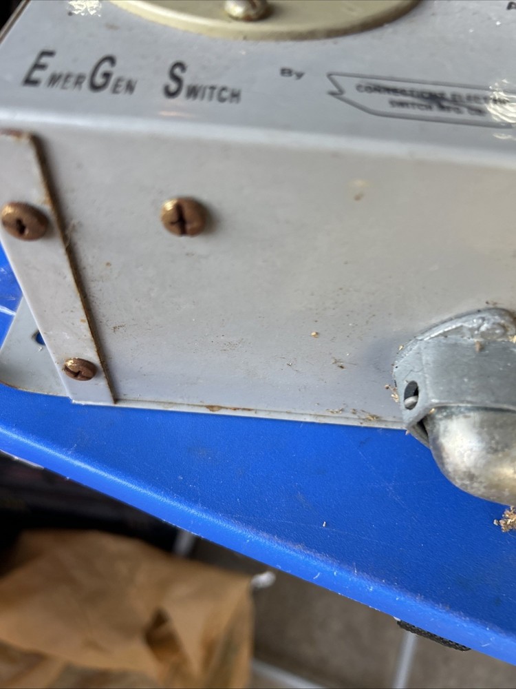 EmerGen Switch 30-Amp Transfer Switch