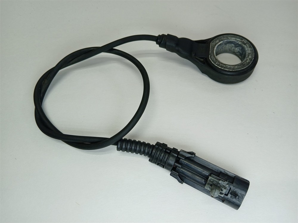 Harley-Davidson 2012 Electra Glide CVO Rear ABS Sensor 40615-08
