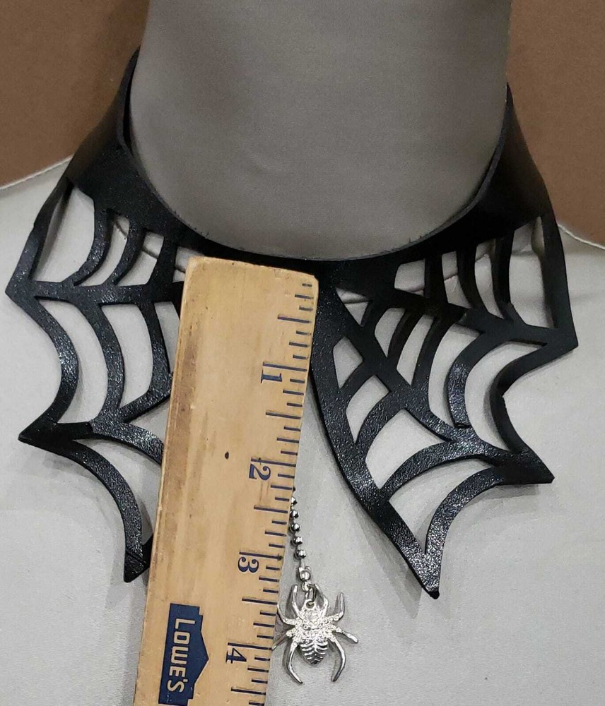 Halloween Collar With Hanging Spider Choker 4"