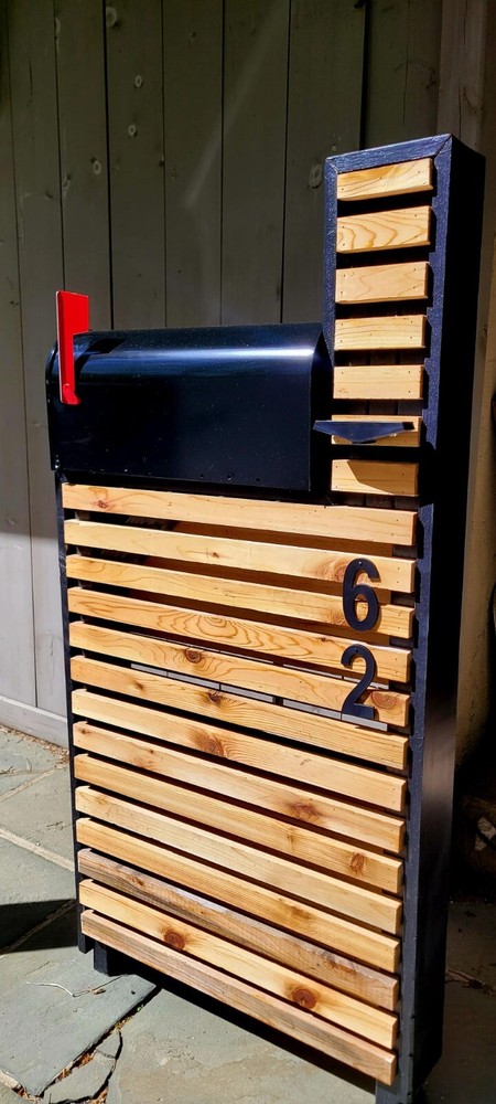 Modern Cedar Mailbox Post, Multi-Slatted FREE SHIPPING