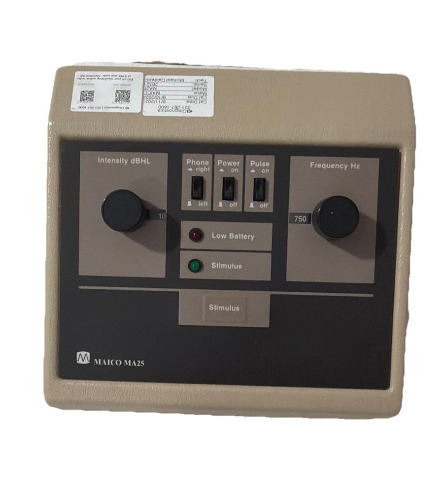 Maico MA25 Portable Audiometer Hearing Testing Tester No Ac Adapter Tested