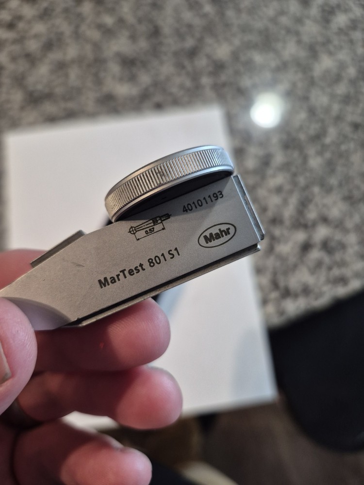 Mahr Federal. 001 Dial Indicator