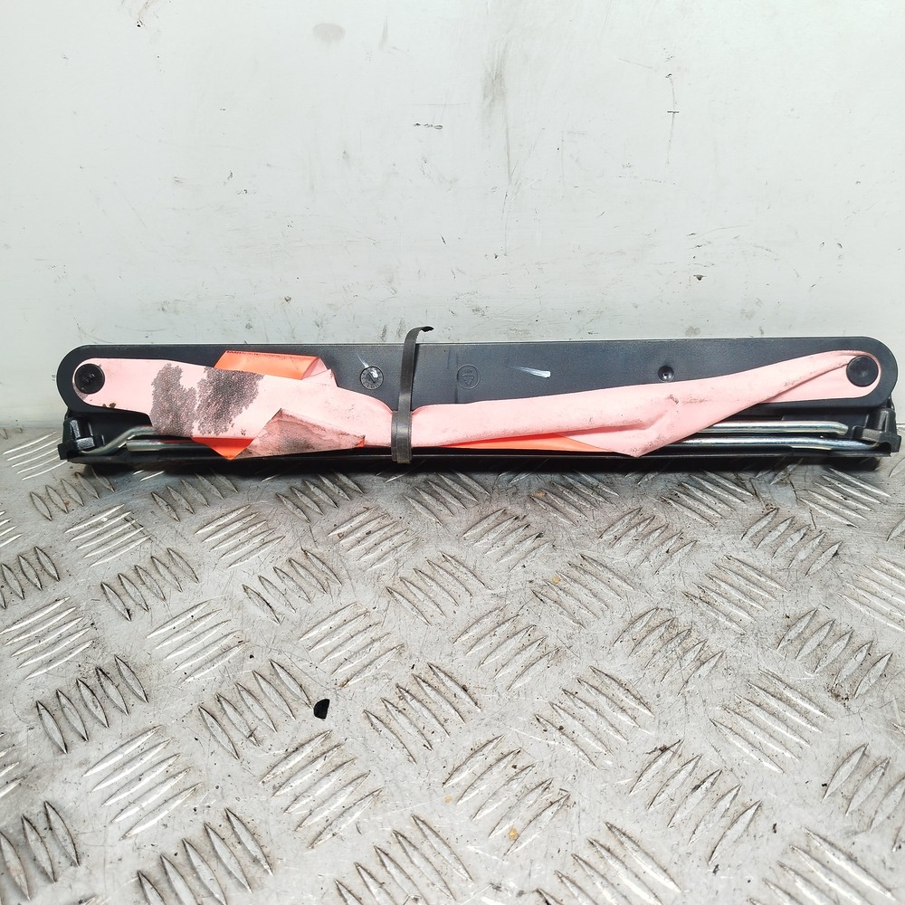 BMW 525D 5 SERIES E60 2006 WARNING TRIANGLE HAZARD RED STOP