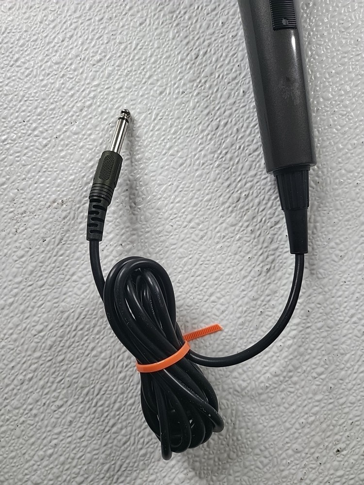 karaoke USA microphone A76