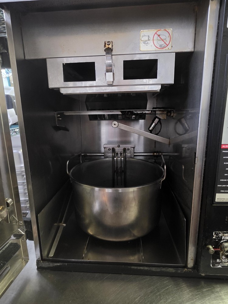 ventless. Restaurant Air Fryer