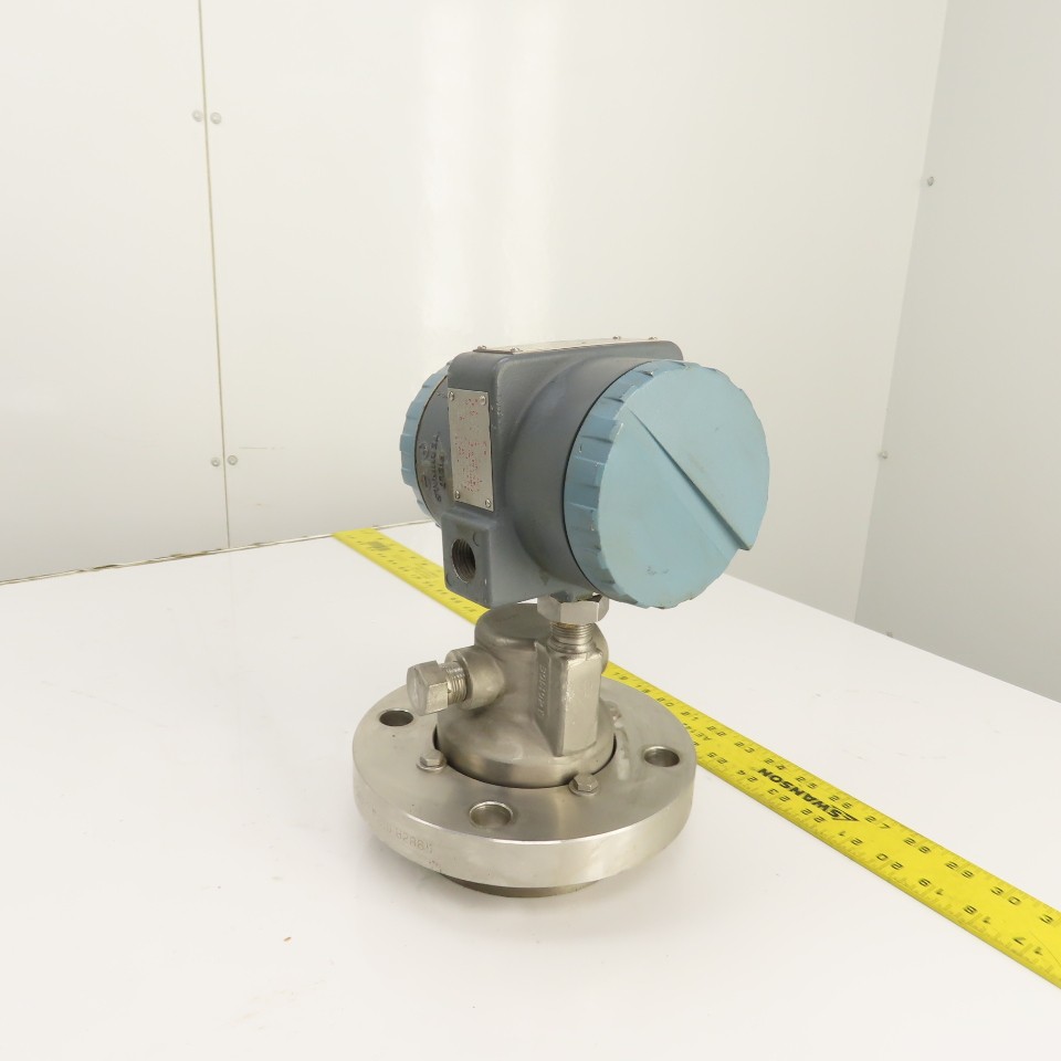 Foxboro 827DF-IS1SMSA1 1" Class 150 Flange Mount Electronic Transmitter