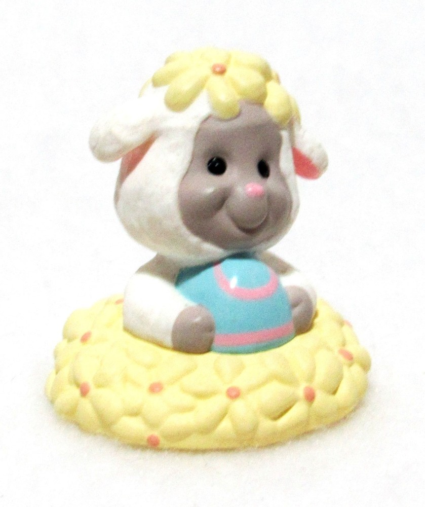 NEW 1994 Easter HALLMARK Merry Miniature LAMB with Blue Egg Never Displayed
