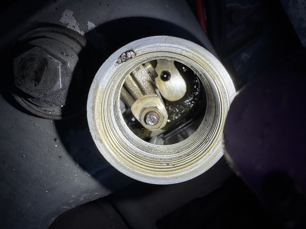 Doosan DB585 Diesel Engine - Running, Take Out.