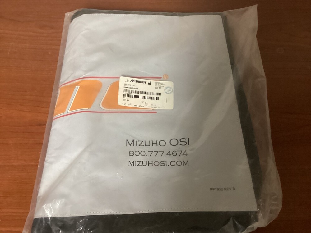 Hana Table Cover 