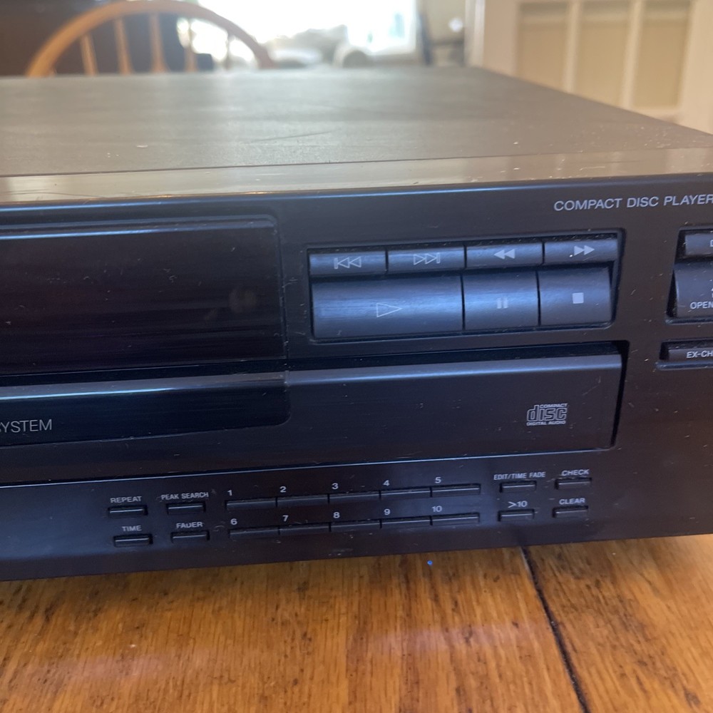 Sony CDP-C265 5-Disc CD Changer Player - No Remote - Tested