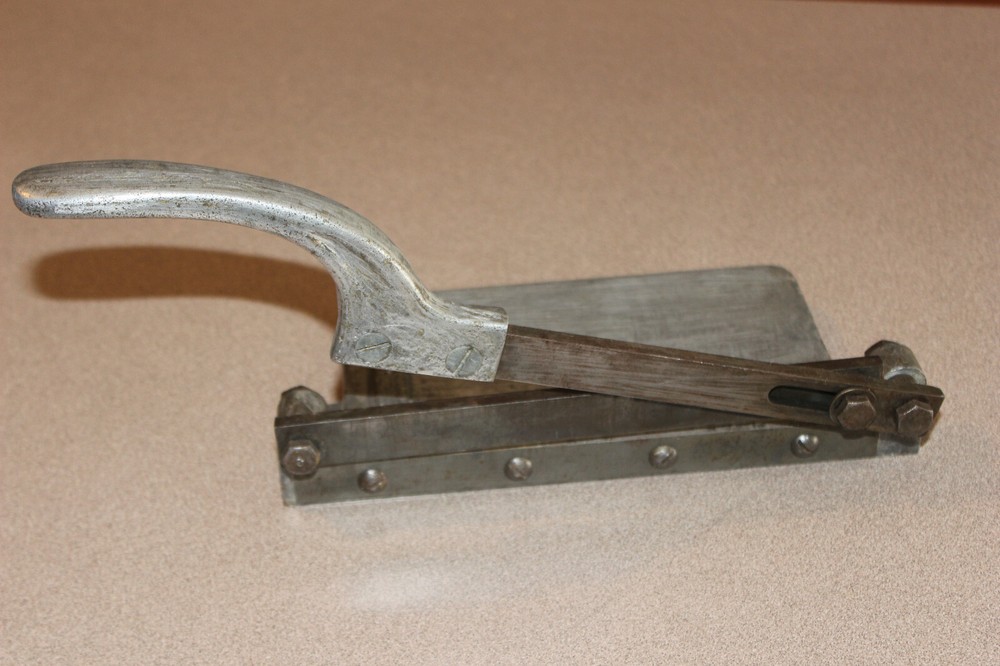 Vintage 4" Plasticutter 2W-13-PC-C Plastic Cutter Table Carpenter Tool