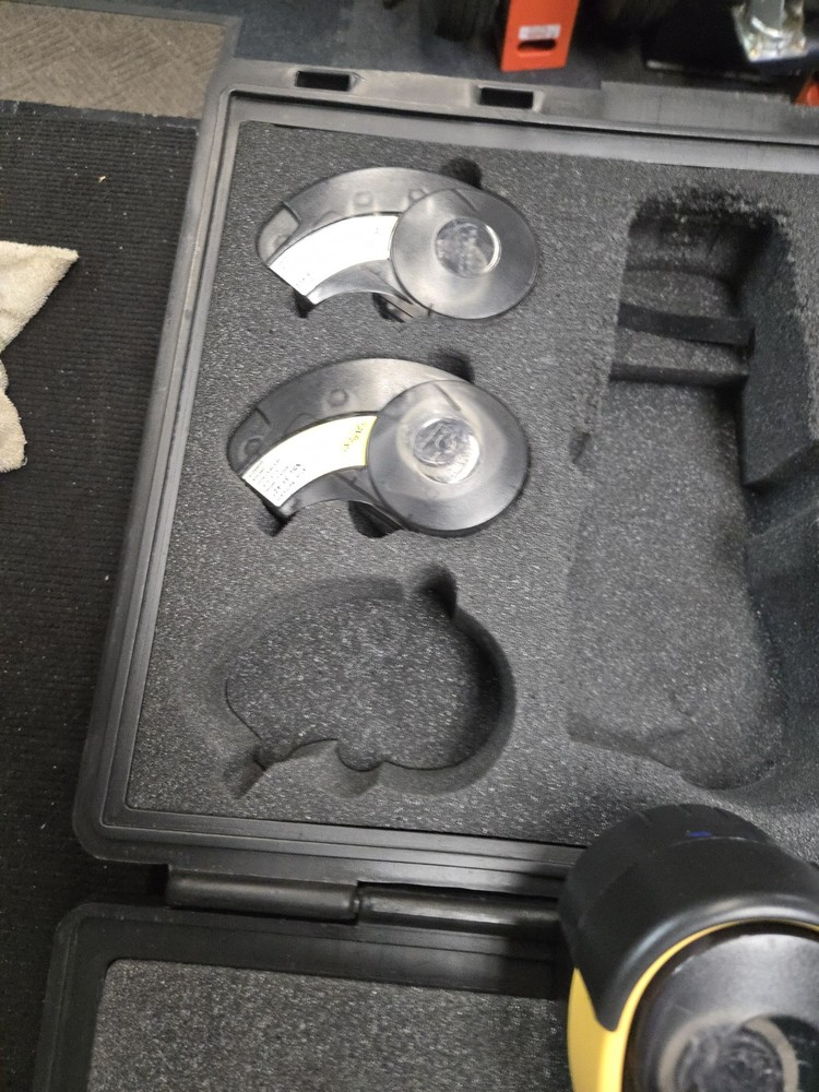 IDXPERT Labeler, Handheld Label Printer, with Case