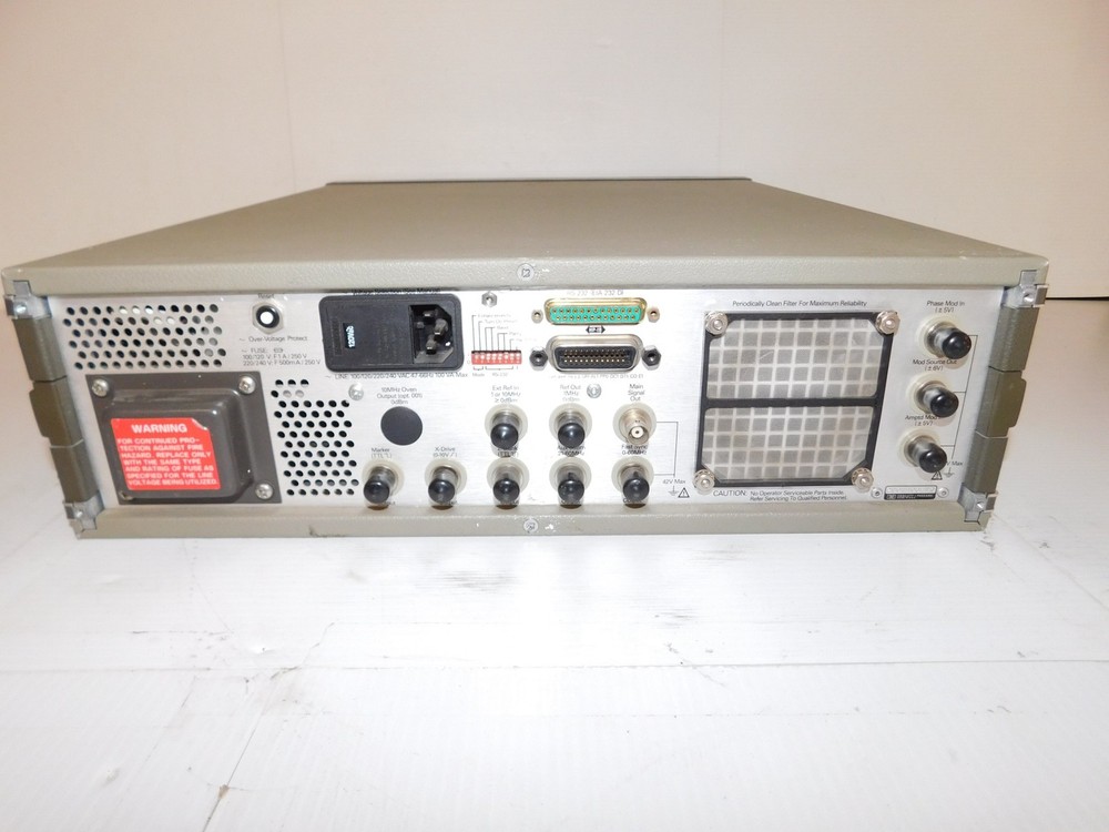 HEWLETT PACKARD HP 3325B SYNTHESIZER / FUNCTION GENERATOR (MPR155)