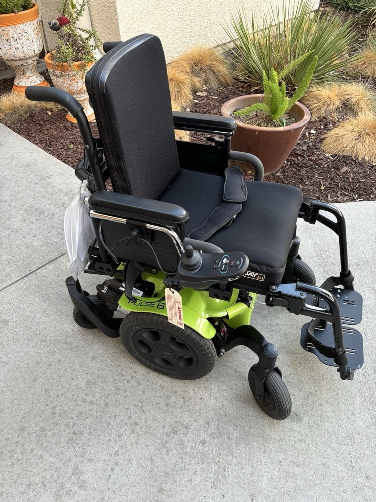 Quickie Pulse 6 motorized wheelchair