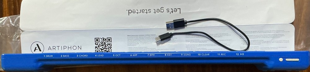 Artiphon Chorda Synth + MIDI Controller BLUE (excellent) PERFECT CIRCUIT (VIDEO)