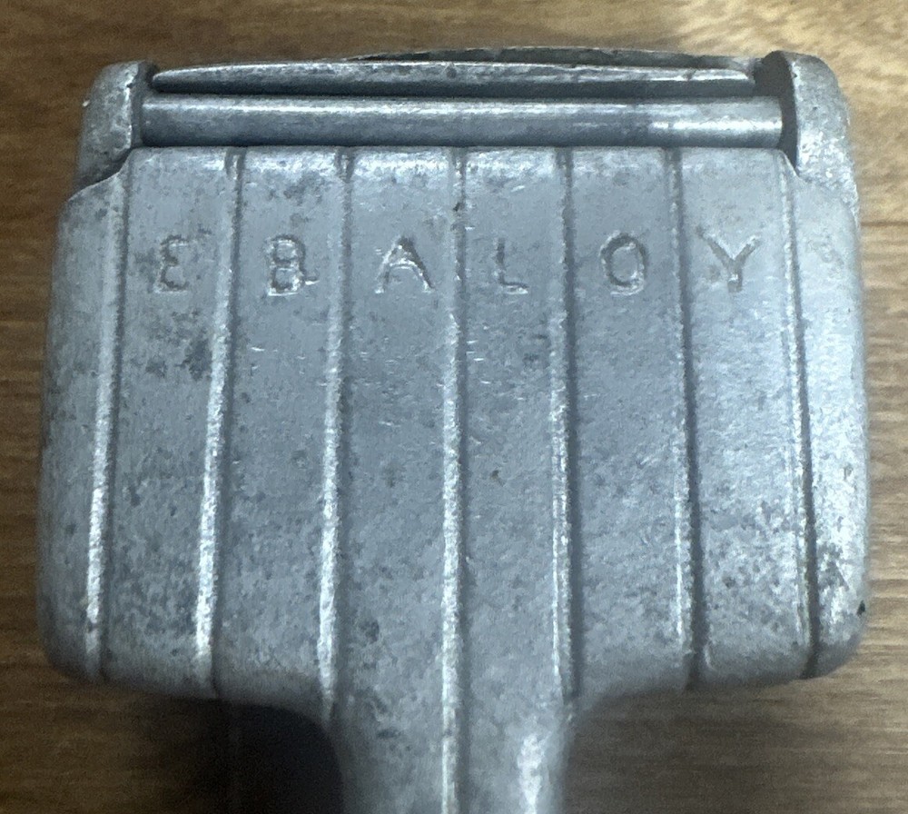 VTG Handheld EBALOY Cast Rectangular Aluminum Metal Ice Crusher Juicer 7”