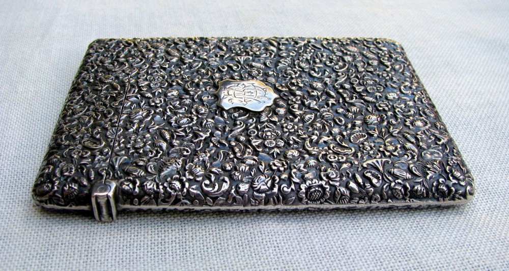 MINT ORNATE REPOUSSE 3-D SILVER OBJECT D’ ART GEORGE UNITE 1882 CALLINGCARD+CASE