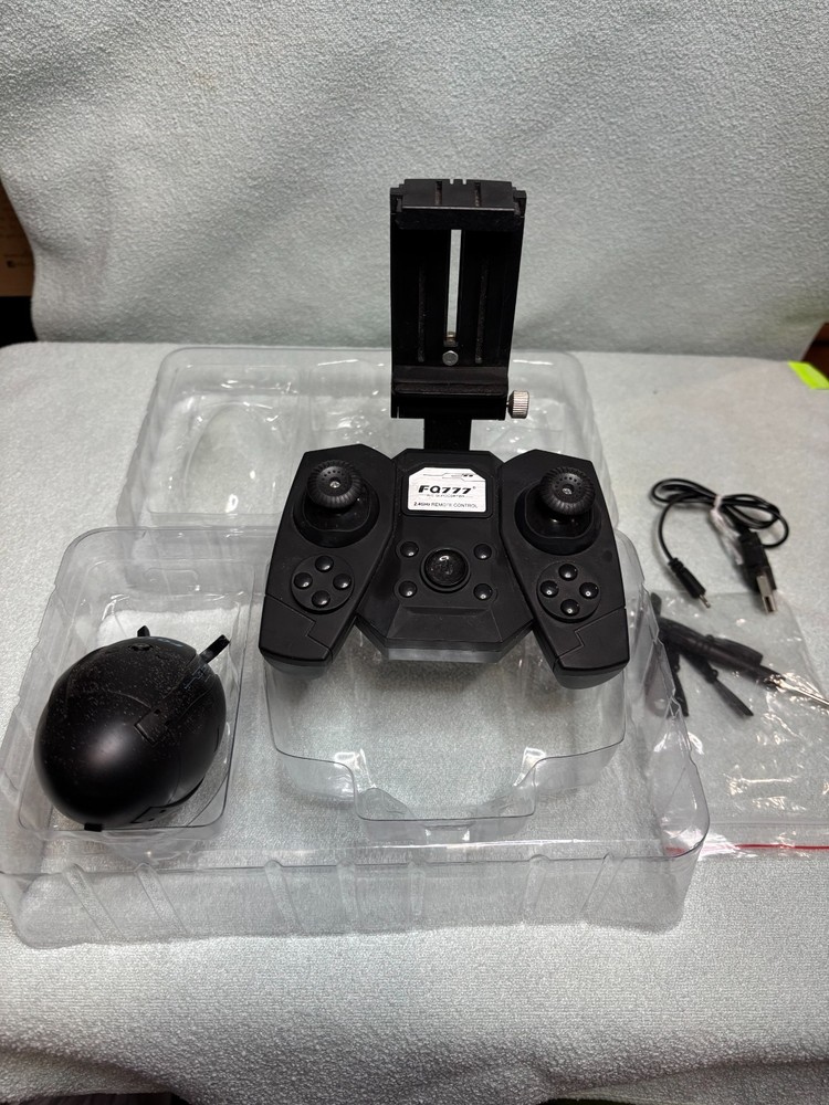 FQ28 Flying egg drone - Black - Used