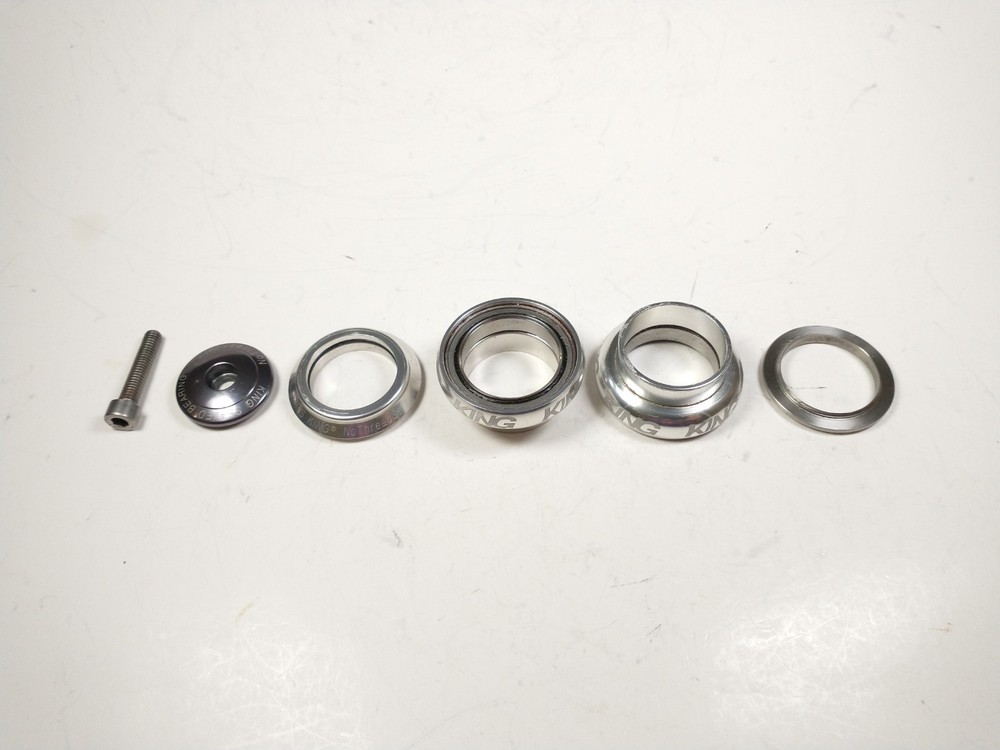 Chris King 1-1/8" NoThreadset - SILVER
