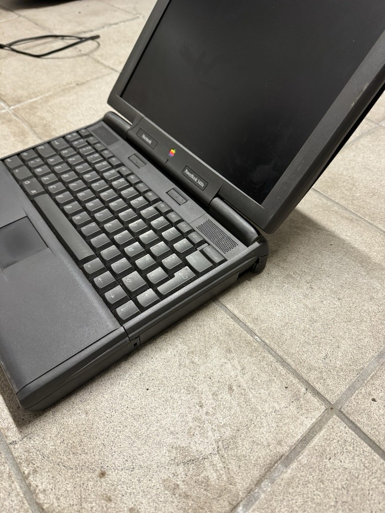 Apple Macintosh PowerBook 3400 Series