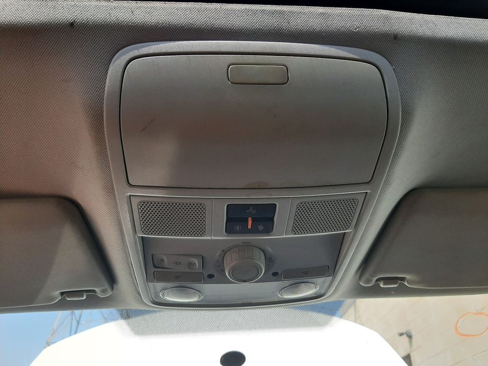 JETTA 2010 Headrest 1042989