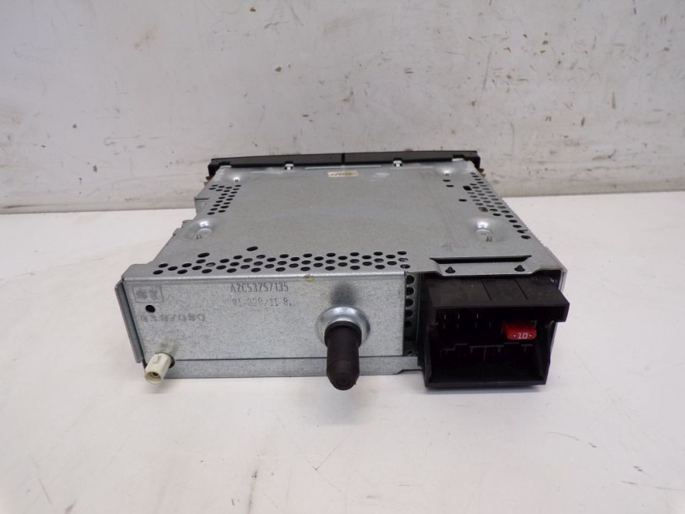Radio/CD combination code change not available! Suitable for PEUGEOT EXPERT