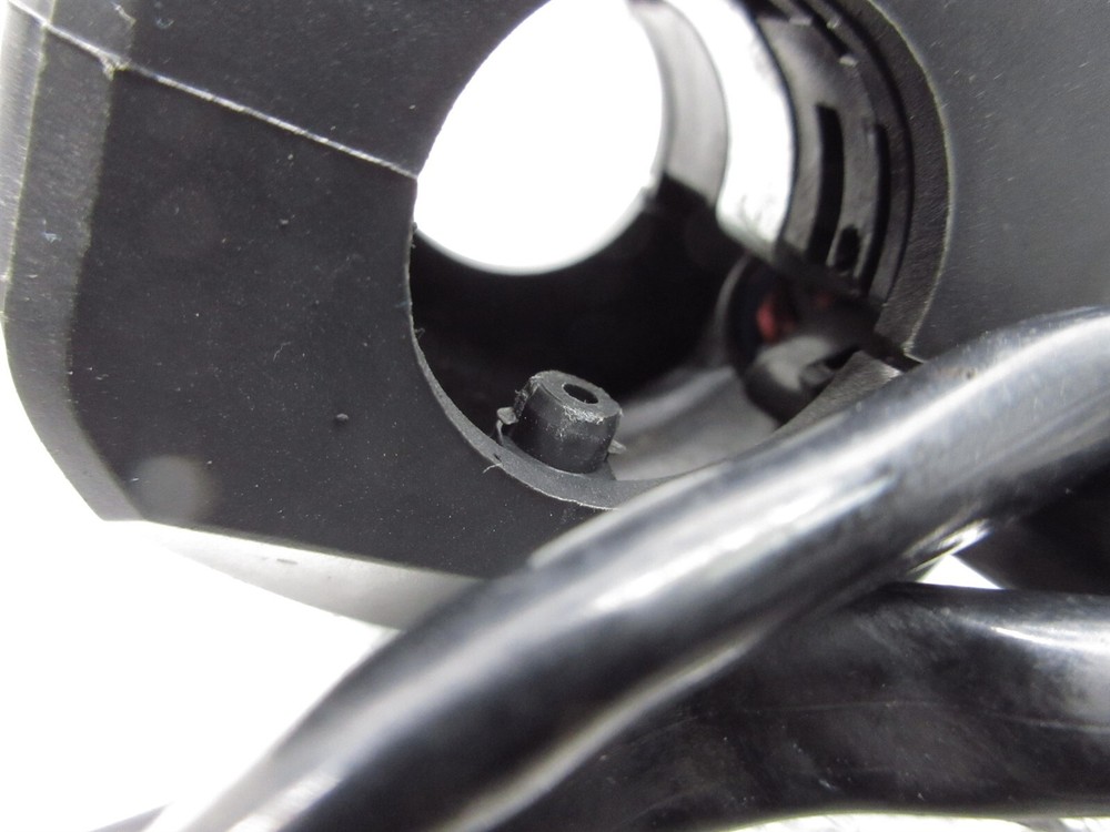 2015 15-18 Ducati Diavel Right Switch Throttle Control Cable Handlebar Grip