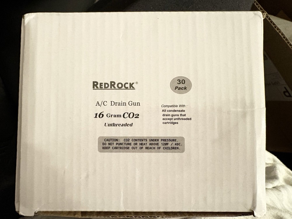 Red Rock 16 Gram CO2 Cartridges Unthreaded 30 Pack New Open Box.