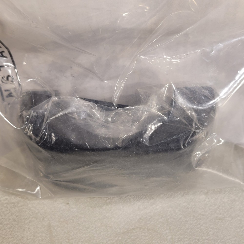 Chief KSA1007B Quick Release Bracket For Small Flat Panels Black