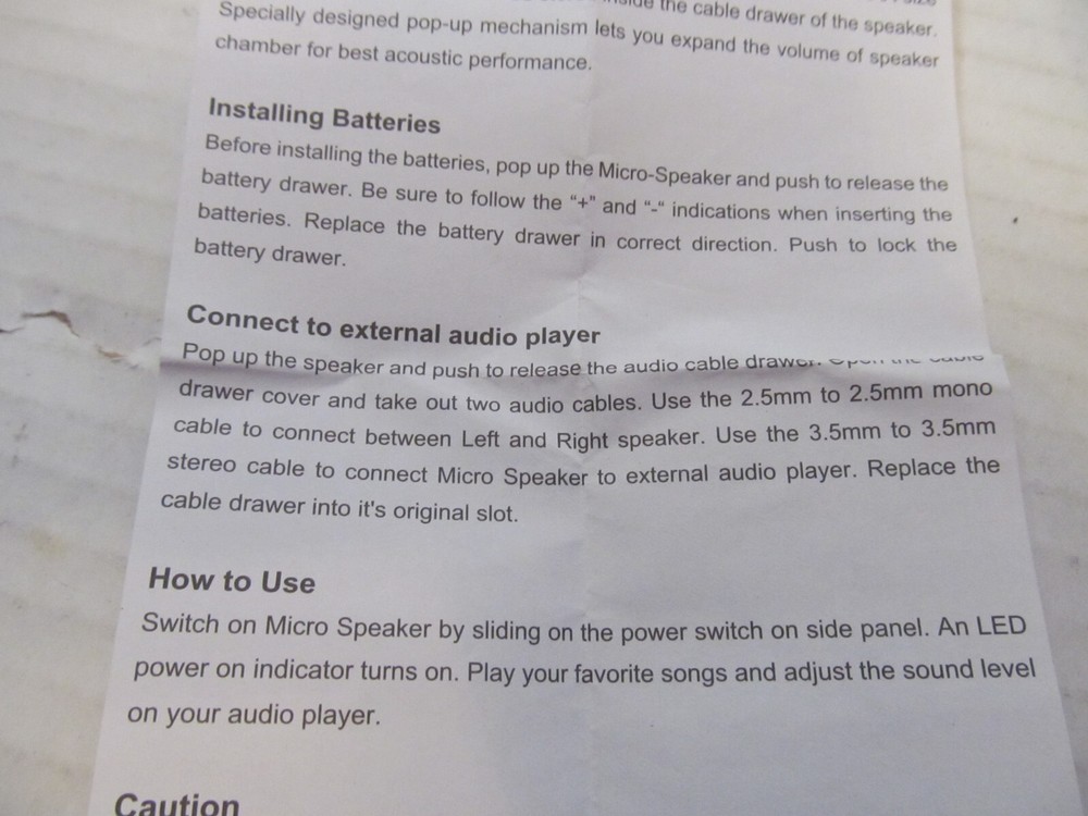 Xeos Micro Speakers Battery Powered Wired Connection, Silver