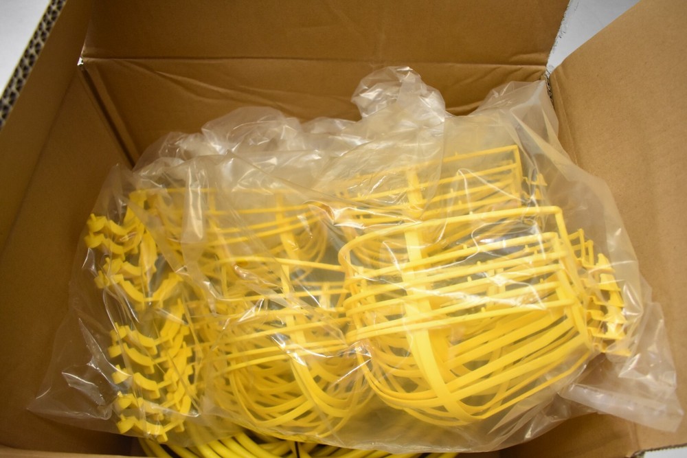 Southwire Temporary String Light w Guard Plastic Yellow Molded 10 Piece Set