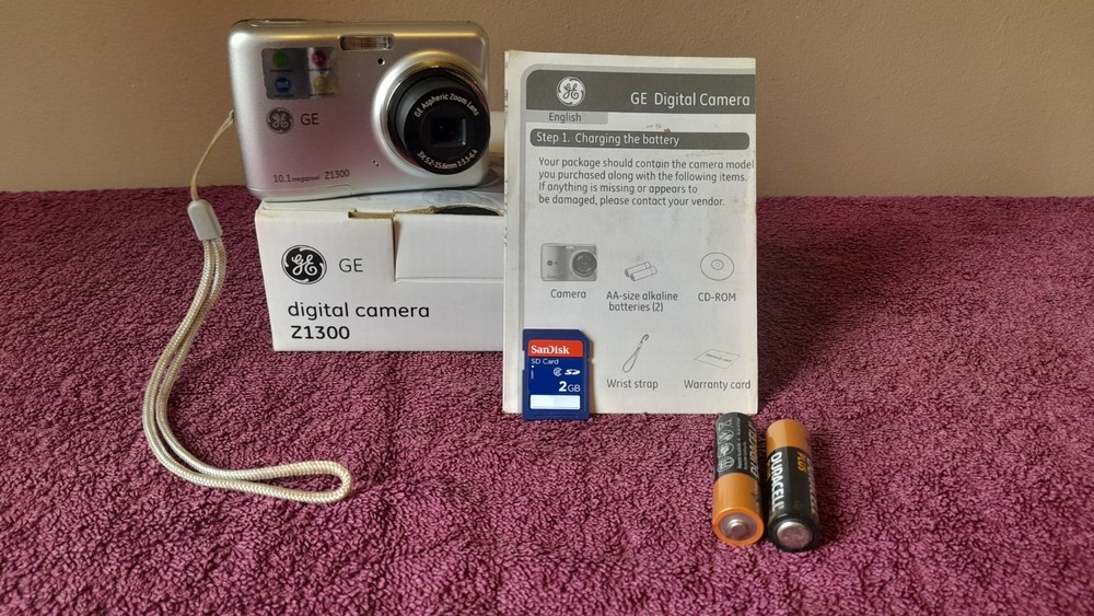 Digital Camera GE Z1300 Plus Memory Card Instructions In Original Box Tested