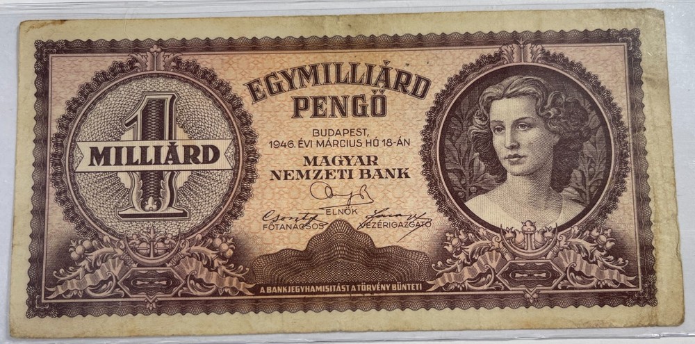 Hungary 1946 Egy Milliard Pengo (#706) Decent note.