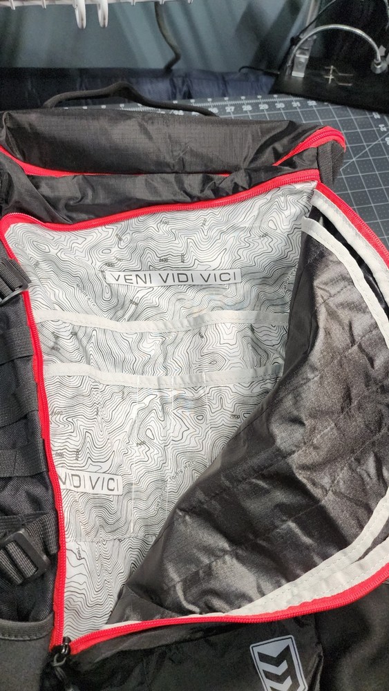 3V Gear Backpack Soverign 50 L Redline Backpack - EUC