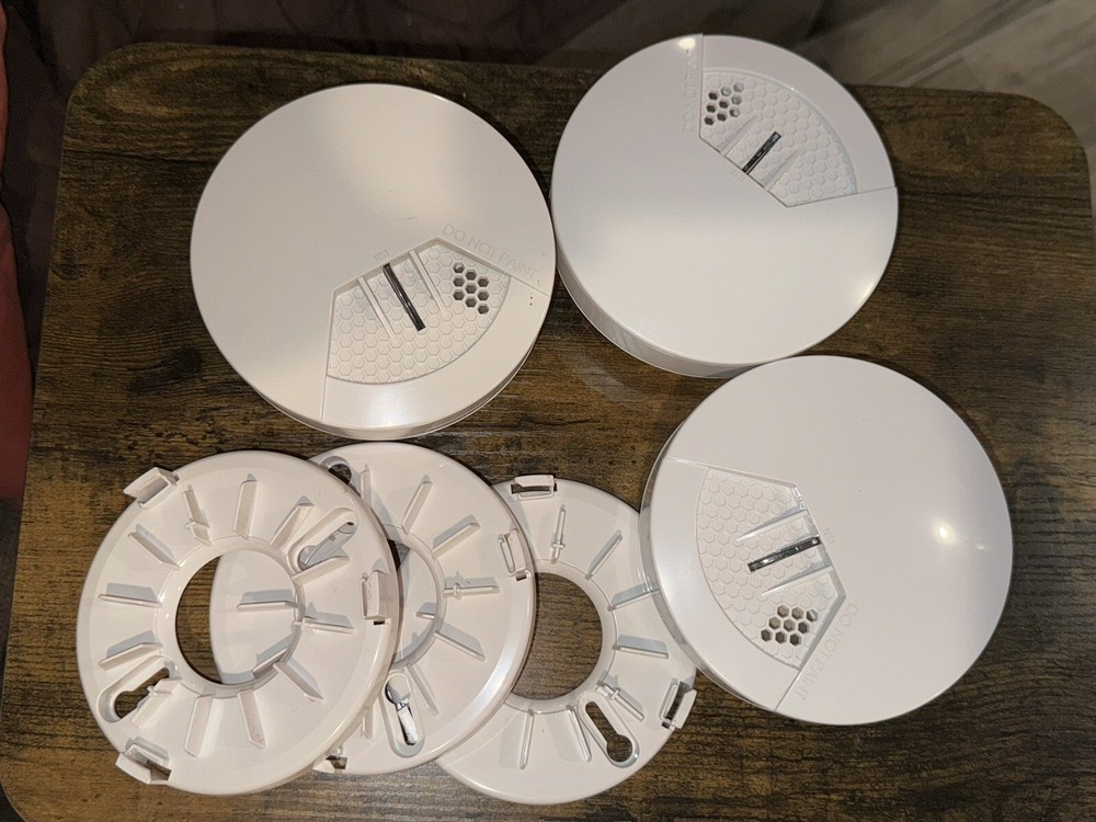 SimpliSafe Wireless 1st Generation COMPLETE Home Security Alarm System Bundle