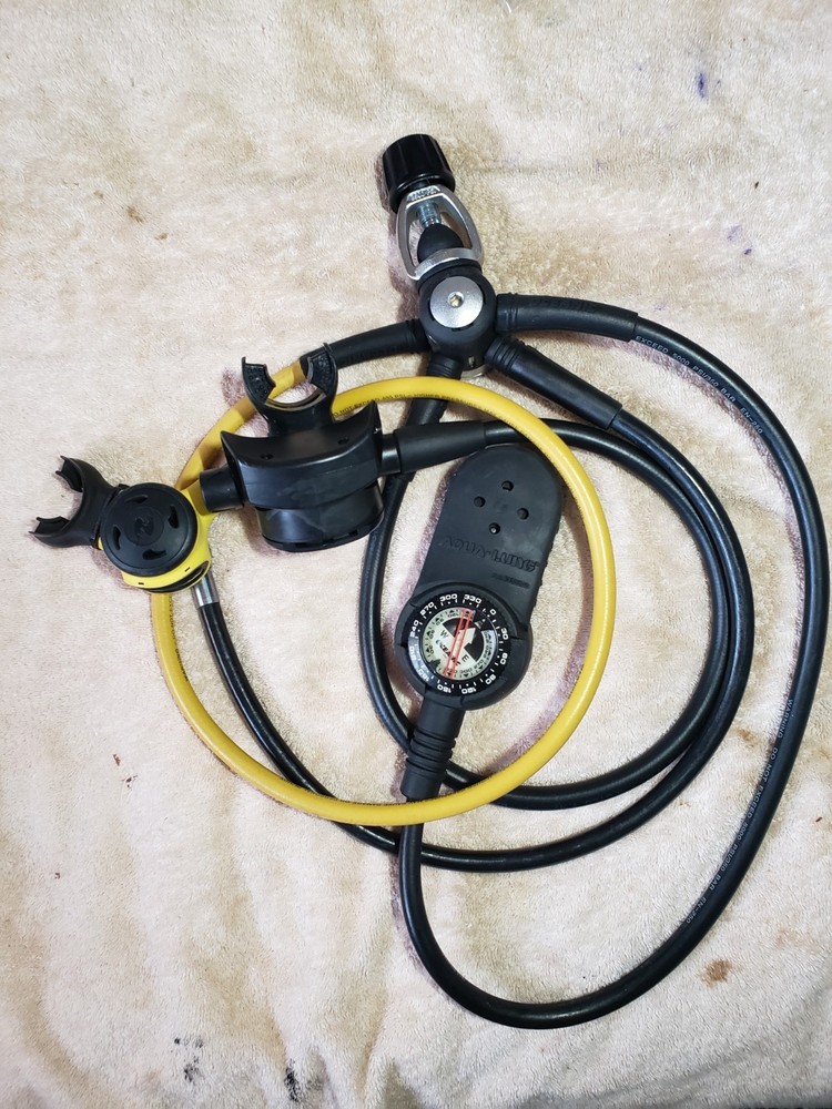 AQUA-LUNG SCUBA DIVE SYSTEM