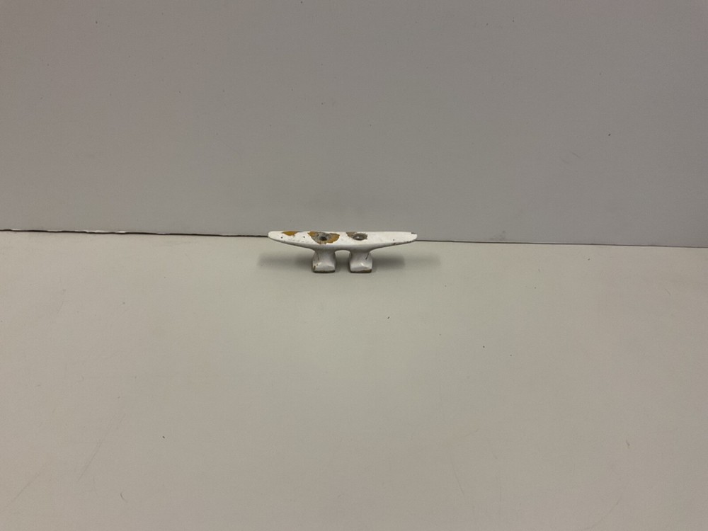 Aluminum 5"L Open Base Cleat