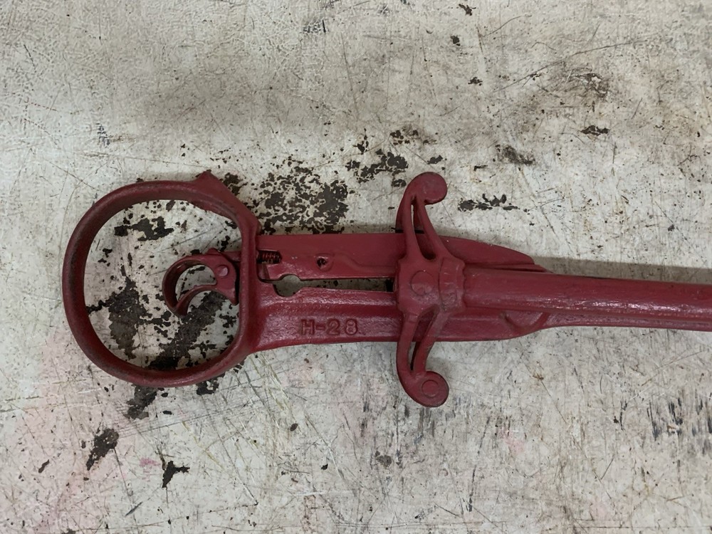 NELLIS H-28 VINTAGE HAY SPEAR