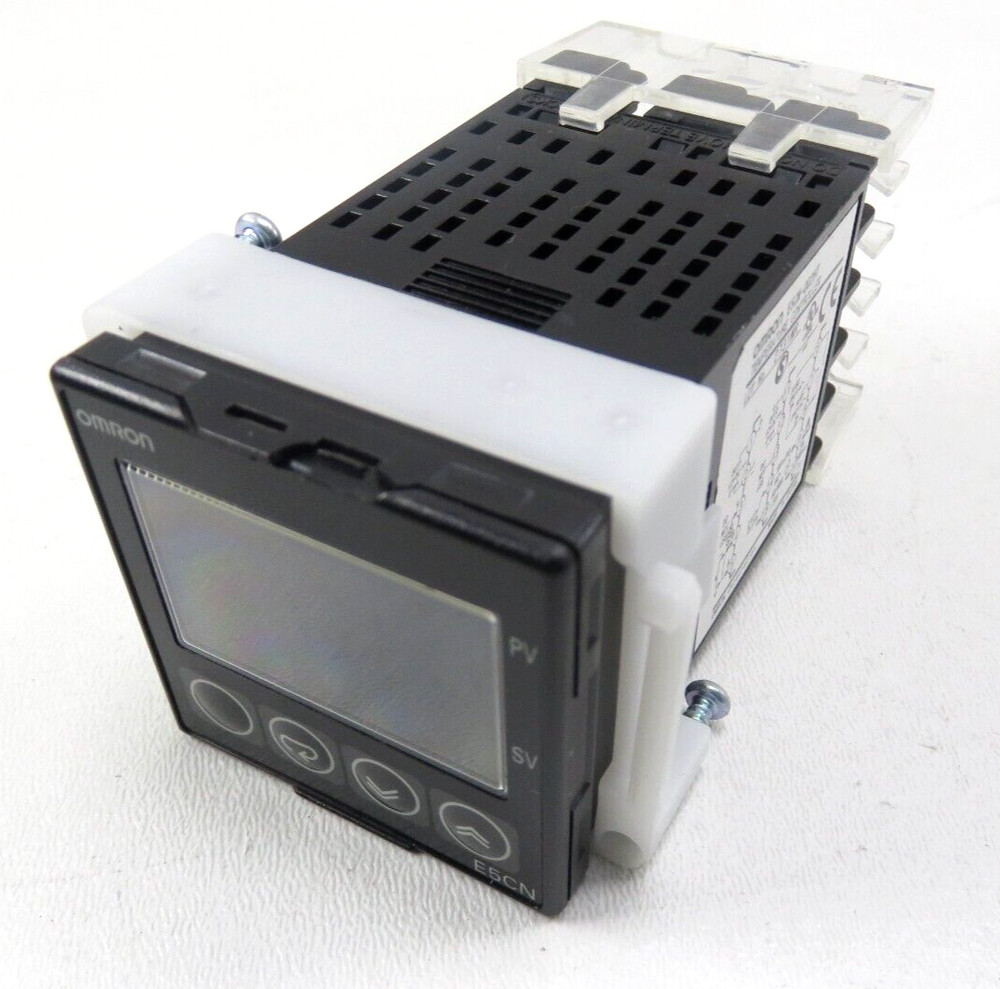 Omron E5CN-QQ2HT Temperature Controller