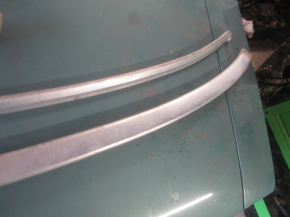 MUSTANG 2 II WINDSHIELD TRIM MOLDING OEM COMPLETE SET