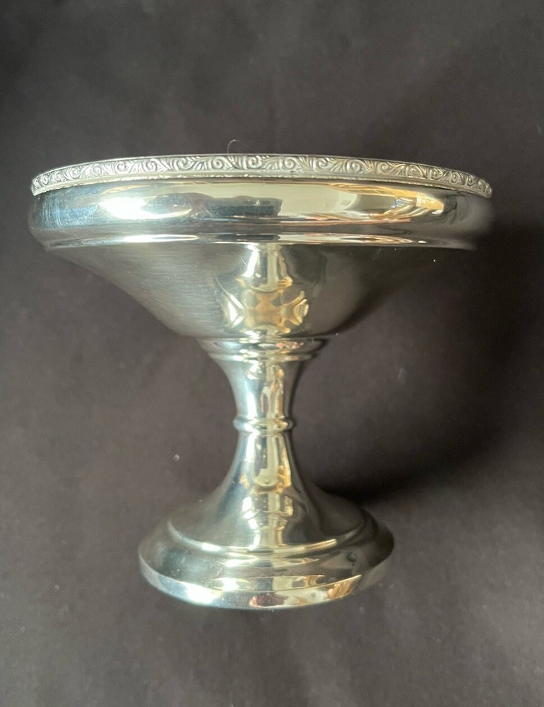 Antique Solid Silver Pedestal Bowl. Sheffield 1977.
