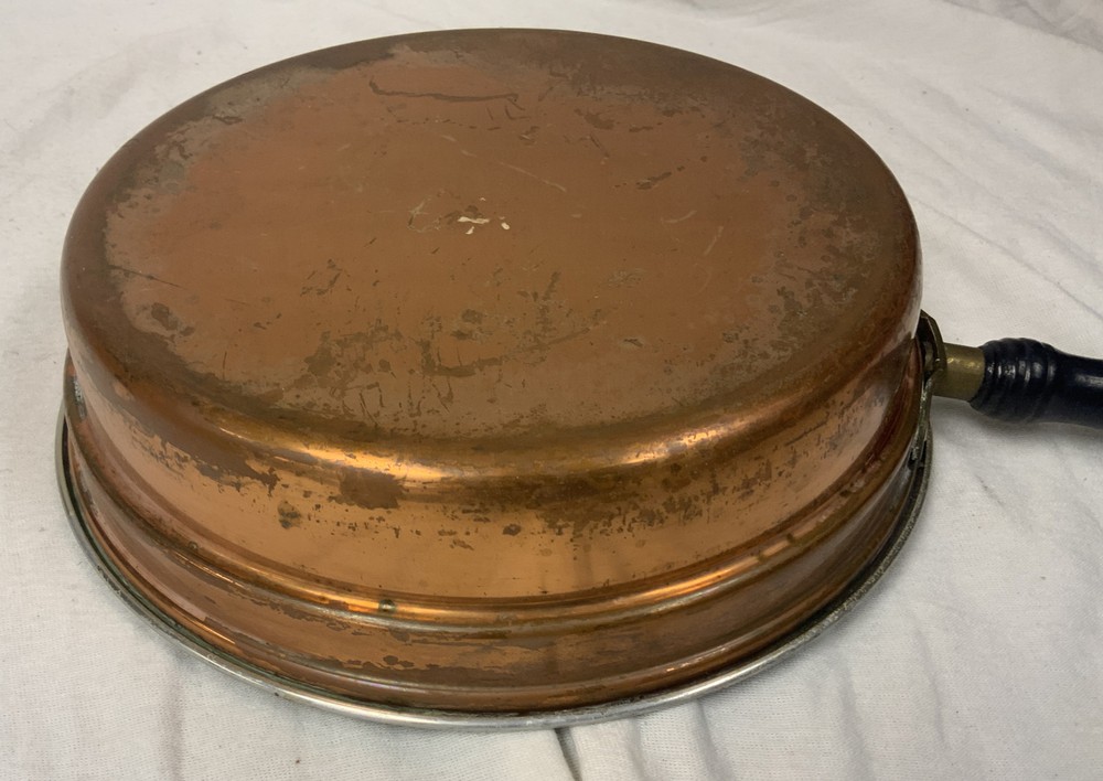 Copper Pan Insert, Wooden Handle - 9.5 in Diameter
