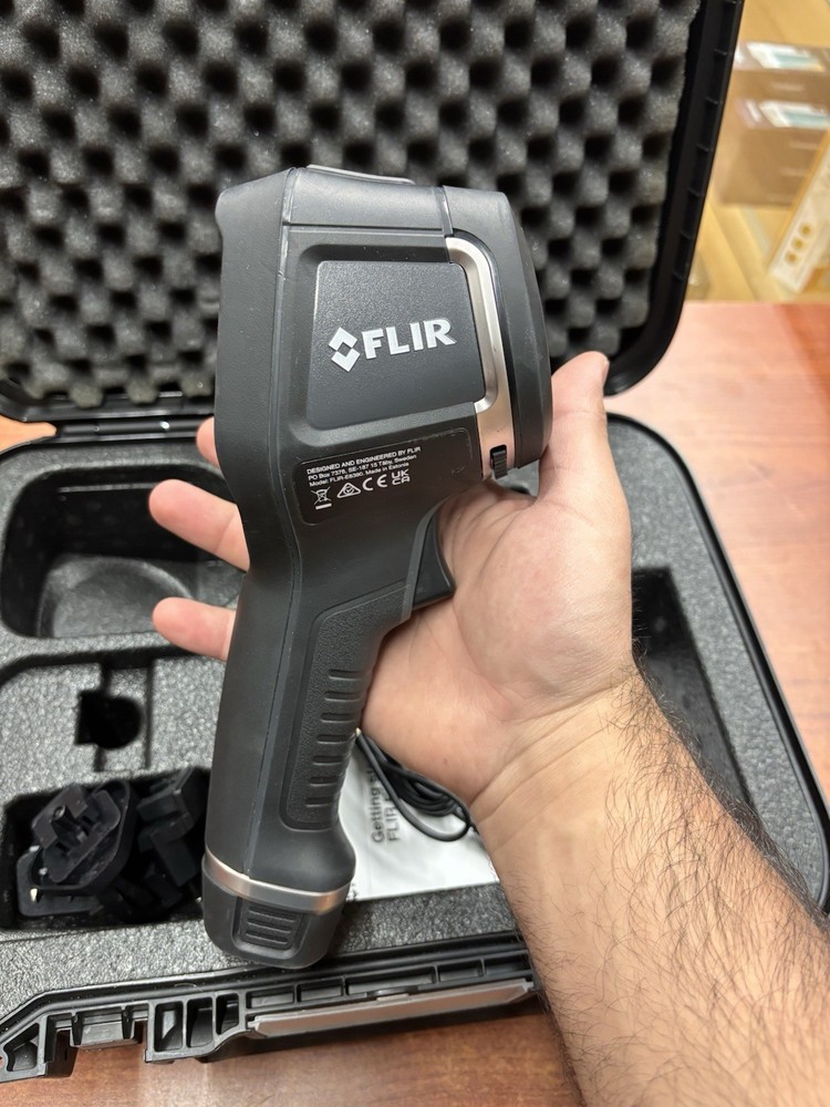 FLIR E4 2.0L XT Thermal Imaging Infrared Camera FLIR-E6390 GREAT CONDITION