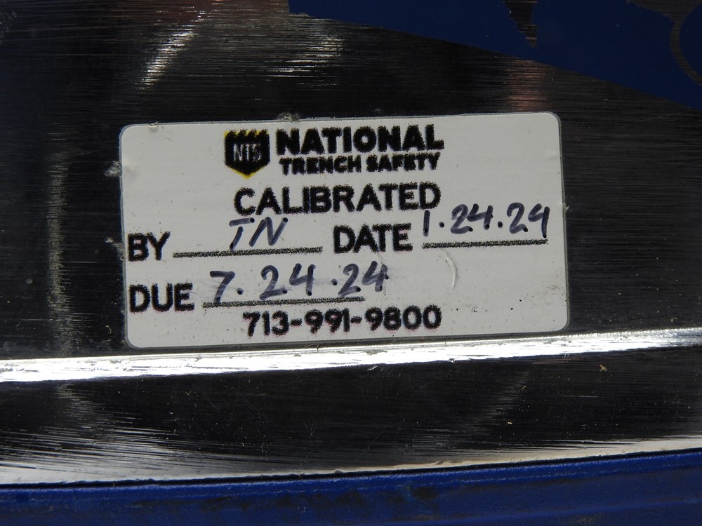 Trimble Spectra Precision DG711 Pipe Grade Level Laser w/ Battery