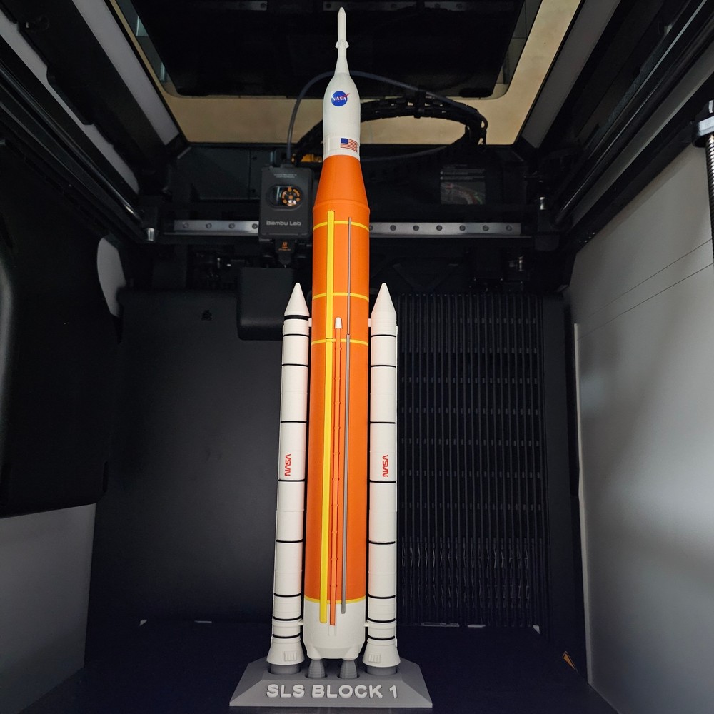 1/200 US NASA SLS Artemis Rocket 3D Model Finished Product Completed Painted