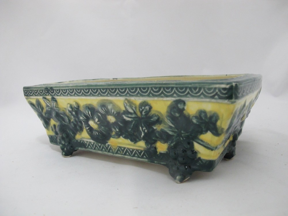 MAJOLICA Japan Rectangular Green & Yellow Flower PLANTER Box with Grape Feet