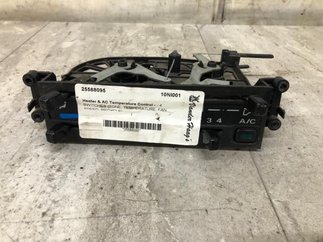 UD UD2600 Heater A/C Temperature Controls - Used